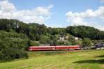 Hier sollte eigentlich ein Doppel-640 fahren. Ersatzhalber springt 628 676 ein. Bei Volkringhausen entstand diese Aufnahme am 06.07.2014.