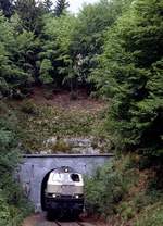 Letzte Fahrt Winterberg - Hallenberg, 216 189 am Winterberger Tunnel II, 28.05.1992
