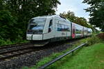 Gleich im Nachschuß noch ein Bild des VT115/alias 609 115 der hier gerade Kaarst Ikea in Richtung Neuss Hbf als S28 verlässt am 19. September 2022