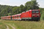 143 215-2 mit einer S6 nach Essen Hbf zwischen Kettwig und Essen-Werden (22.05.2014).