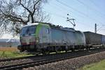 BLS Cargo Siemens Vectron 475 413-1 mit KLV am 07.04.18 bei Niederwalluf (rechte Rheinstrecke) 