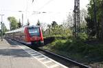 # Roisdorf 2  Auf Dienstfahrt war der Vareo Lint 620 006 der DB REGIO NRW als er unerwartet durch Roisdor bei Bornheim in Richtung Bonn schlich.