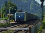 In Erinnerung an ein Fotografentreffen in Namedy am 22.8.2015 zeige ich dieses Bild der 185 535-2 mit einem Containerzug.