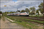 DB 147589 schiebt hier in Bonn - Mehlem ihren IC 2 am 18.9.2026 um 13.24 Uhr zum n�chsten Halt in Bonn HBF.
