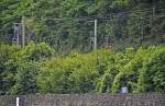 23.08.2013 zwischen Oberwesel und St.Goar: Whrend rechtsrheinisch das Ks-System installiert ist, stehen auf der linken Seite Signale lterer Bauform