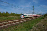 Als ICE 628 nach Essen war 403 510 am 11.04.2025 bei Bad Weilbach unterwegs.