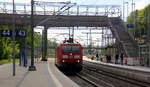 185 175-7 DB kommt als Lokzug aus Aachen-West(D) nach Stolberg-Rheinland-Gbf(D )und kamm au Richtung Aachen und fährt gleich in den Stolberger-Rheinland-Gbf ein.