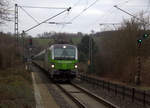 193 827-3 von Flixtrain kommt mit dem FLX30 aus Leipzig-Hbf nach Aachen-Hbf und kommt aus Richtung Köln und rast durch Aachen-Eilendorf in Richtung Aachen-Rothe-Erde,Aachen-Hbf. Aufgenommen vom Bahnsteig 1 in Aachen-Eilendorf. 
Am Nachmittag vom 5.1.2020.