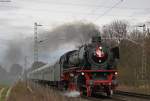 41 360 mit dem Nikolauszug zum Aachener Weihnachtsmarkt bei der Durchfahrt an der ehem. Geilenkirchener Anrufschranke Richtung Aachen, Gre an den Lokfhrer 6.12.09