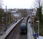 Ein Blick auf einen Ölleerzug aus Basel(CH) nach Antwerpen-Petrol(B).
Aufgenommen von der Brücke in Aachen-Schanz. 
Am Morgen vom 23.1.2018.