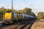7868,7786 beide von Lineas kommen die Kohlscheider-Rampe hoch aus Richtung Rheydt,Wickrath,Beckrath,Herrath,Erkelenz,Baal,Hückelhoven-Baal,Brachelen,Lindern,Süggerath,Geilenkirchen,Frelenberg,Übach-Palenberg,Rimburg,Finkenrath,Hofstadt,Herzogenrath mit einem langen Kalkleerzug aus Oberhausen-West(D) nach Hermalle-Huy(B) und fahren durch Kohlscheid in Richtung Richterich,Laurensberg,Aachen-West. 
Aufgenommen vom Bahnsteig 1 in Kohlscheid. 
Bei Sommerwetter am Nachmittag vom 20.9.2018.