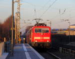 111 115 DB kommt die Kohlscheider-Rampe hoch aus Richtung Neuss,Herzogenrath mit mit dem RE4 aus Düsseldorf-Hbf nach Aachen-Hbf und fährt durch Kohlscheid in Richtung