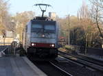 186 497-4 von Lineas/Railpool kommt aus Richtung Aachen-West mit einem Autoleerzug aus Belgien nach Köln(D) und fährt durch Aachen-Schanz in Richtung