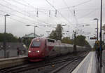 Der Thalys aus Köln-Hbf(D) nach Paris(F) kommt durch Kohlscheid als Umleiter aus Richtung Rheydt,Herzogenrath und fährt in Richtung Aachen-West,Aachen-Schanz,Aachen-Hbf und fährt die