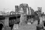 Die alte Rheinbrücke Düsseldorf-Neuss am 24.9.1981.