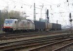 185 579-0   Adriana  von Crossrail f�hrt mit einem GTS-Containerzug von Aachen-West in Richtung K�ln am 4.4.2012.