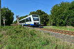 Am Bü Kahrbahn, 1648 752 kommt total verspätet mit +30min aus Dalheim gen Rheydt fahrend vor mein Objektiv am Donnerstag den 22.09.2022