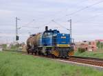  Die MAK G 1206 mit der Firmen Bezeichnung MWB V2106 / 276 005-6 kommt auf diesem Bild mit zwei Kesselwagen in Richtung Dormagen gefahren.....am 10.5.2012...bei Neuss-Allerheiligen.....