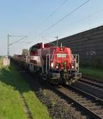 Bei Allerheiligen kommt die Gravita 265 023-2 mit einem Altschotterzug vor meine Linse gefahren.