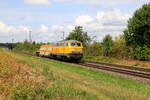 Deutschland
Lok 225 010 von DB Bahnbau zieht einem Werkzug in Kaarst Broicherseite
25/7/2025