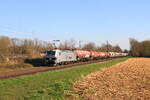 Deutschland
Lok 192 045 von Rheincargo zieht einem Güterzug, in Kaarst Broicherseite
3/3/2026
