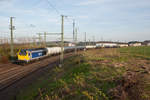 264 001 mit einem Kesselwagenzug bei der Durchfahrt in Gutenfürst, 24.04.2017