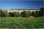 140 830 und 140 767 ziehen am 23.06.08 den Pipelinezug CSQ61481 von Mlheim/Ruhr nach Freiberg/Sa. ber das Viadukt bei Wegefarth.