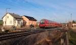 RB 17210 (Dresden Hbf - Zwickau(Sachs) Hbf) passiert am 05.12.2015 den Block in Niederhohndorf, geschoben von einer unbekannten 143er.