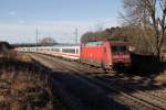 Die 101 065-1 mit einem EC bei Übersee am 06.01.2014