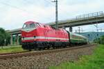 229 181-3 der CLR am 22.8.2021 mit dem  Schwarzatal-Express  aus Erfurt kommend bei der Einfahrt nach Saalfeld/Saale