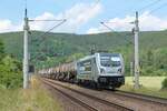 187 315-7 von Raildox am 12.6.2022 mit einem Kesselzug in der Einfahrt nach Saalfeld (Saale)