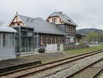 Mit zu den Siegern  Bahnhöfe des Jahres 2020  zählt der Bahnhof Rottenbach.Aufgenommen am 25.April 2022.