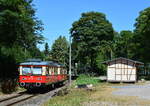 Am ehemaligen Bahnhof Oberweißbach Deesbach steht noch der ehemalige Güterschuppen.