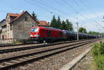 DB Cargo 247 906  Grischan  mit dem GC 62444 von Hamburg Hohe Schaar nach Emleben, am 22.06.2017 in Erfurt-Bischleben.