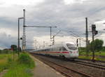DB 411 006-0  Erfurt  + 411 011-0  Hansestadt Wismar  als ICE 1631 von Frankfurt (M) Hbf nach Berlin Gesundbrunnen, am 14.06.2016 in Neudietendorf.