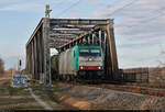 Kesselzug mit 186 133-5 (91 51 5270 007-5 PL-TM) auf der Saalebrücke in Schkopau Richtung Merseburg Hbf.