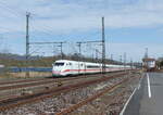 DB 401 063 als ICE 703 von Hamburg-Altona nach Nürnberg Hbf, am 11.04.2022 in Gerstungen.