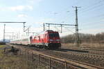 DB 245 025 mit dem IC 2155 von Köln Hbf nach Gera Hbf, am 28.02.2023 in Neudietendorf.