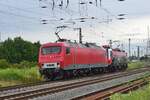Kurz nach dem Eintreffen an der Fotostelle in Großkorbetha kam 156 002 zusammen mit 143 056 von Großkorbetha nah Weißenfels gefahren.