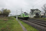 Flixtrain 182 515 mit dem �ber die Altbaustrecke umgeleiteten FLX 76328 von Basel Bad Bf nach Berlin Hbf (tief), am 16.04.2023 in Vieselbach.