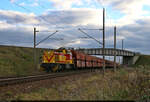 Mit einem Umlauf des Kohlependels zwischen den Braunkohlekraftwerken Wählitz und Schkopau war 275 213-7 (Lok 213 | Vossloh G 1206) betraut. Sie wurde bei Spergau, einem Ortsteil von Leuna, fotografiert.

🧰 Mitteldeutsche Eisenbahn GmbH (MEG)
🕓 12.11.2023 | 14:21 Uhr