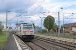 DB 146 576-4 mit dem IC 1959 von Köln Hbf nach Weimar, am 21.04.2025 in Vieselbach.