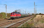 232 535-5 (132 535-6) dieselt mit Eisenbahnfreunden bei Großkorbetha zum festlichen Saisonabschluss im Eisenbahnmuseum Weimar.