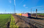 Pünktlichste Güterleistung auf dieser Strecke: der DHL-Containerzug nach Großbeeren, diesmal traktioniert mit 185 124-5 und abgewartet an der südlichen Bahnhofseinfahrt von Großkorbetha.

🧰 DB Cargo
🕓 30.11.2024 | 10:59 Uhr