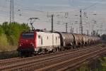 E37 518 von CB Rail verl��t am 30.04.2012 mit einem Kesselzug Gro�korbetha in Richtung Wei�enfels.