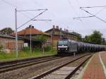 Wiedermal Umleitergterzge auf der KBS 595 am 11.08.2007, 185 556 im Bahnhof Artern 