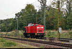 203 114-4 (Lok 22 | 202 415-6 | 112 415-5 | 110 415-7 | DR V 100.1) als Tfzf fährt in Halle-Silberhöhe Richtung Angersdorf.