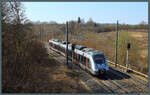 9442 620 der ABRM passiert am 22.03.2026 die Vorsignalwiederholern von Blankenheim Trennungsbahnhof Richtung Wolferode.