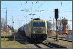 188 064 der CFL Cargo rollt am 22.03.2026 mit einem Kesselzug durch den Bahnhof Lutherstadt Eisleben.