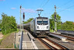 187 075-7 durchf�hrt mit Staubgutwagen den Hp Halle Rosengarten Richtung Sangerhausen.
Beobachtet vom Ende des Bahnsteigs 2.

🧰 RheinCargo GmbH & Co. KG (RheinCargo)
🕓 6.5.2025 | 17:38 Uhr
